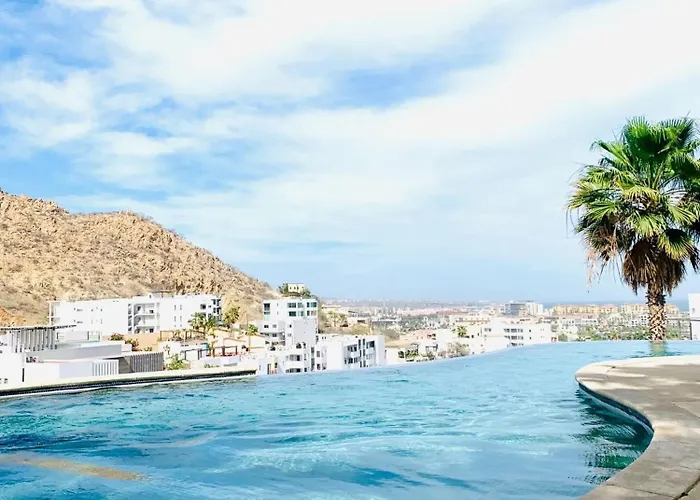 Сasa de vacaciones Cozy Cabo 2br, Shared Pool, Gated Community, 20 Walk To