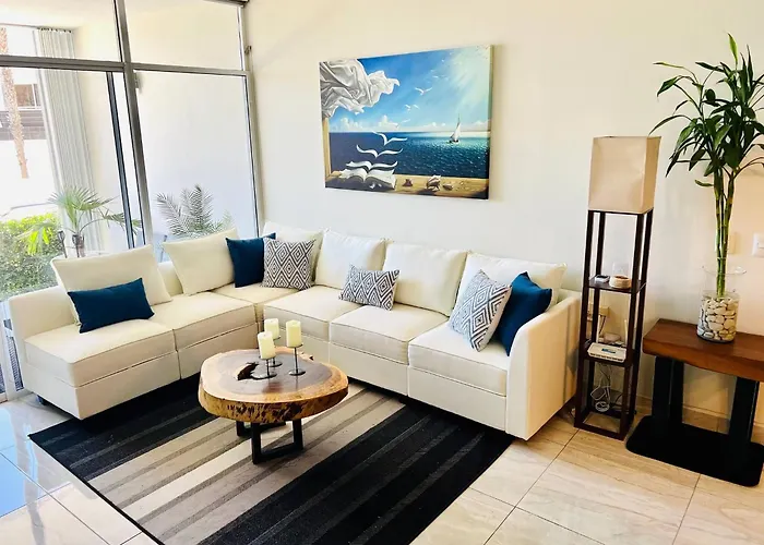 Cozy Cabo 2br, Shared Pool, Gated Community, 20 Walk To Сasa de vacaciones Cabo San Lucas