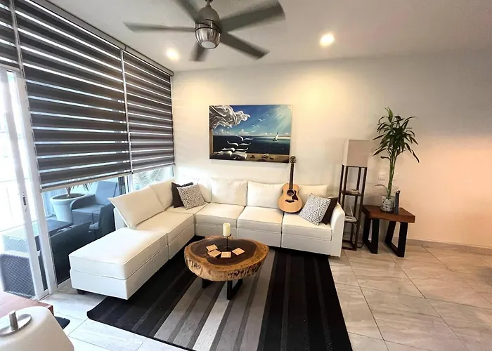Cozy Cabo 2br, Shared Pool, Gated Community, 20 Walk To Сasa de vacaciones *