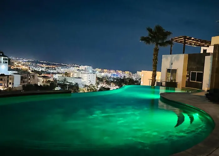 Cozy Cabo 2br, Shared Pool, Gated Community, 20 Walk To * Cabo San Lucas