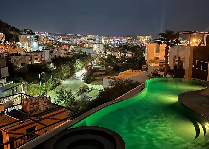 Сasa de vacaciones Cozy Cabo 2br, Shared Pool, Gated Community, 20 Walk To Cabo San Lucas