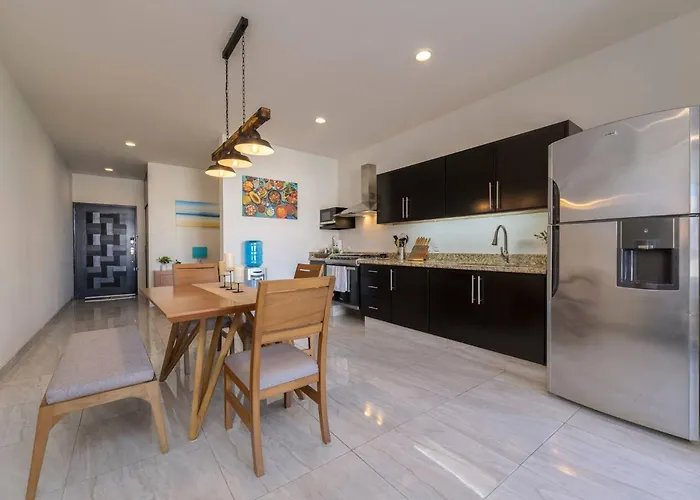 Cozy Cabo 2br, Shared Pool, Gated Community, 20 Walk To Сasa de vacaciones *