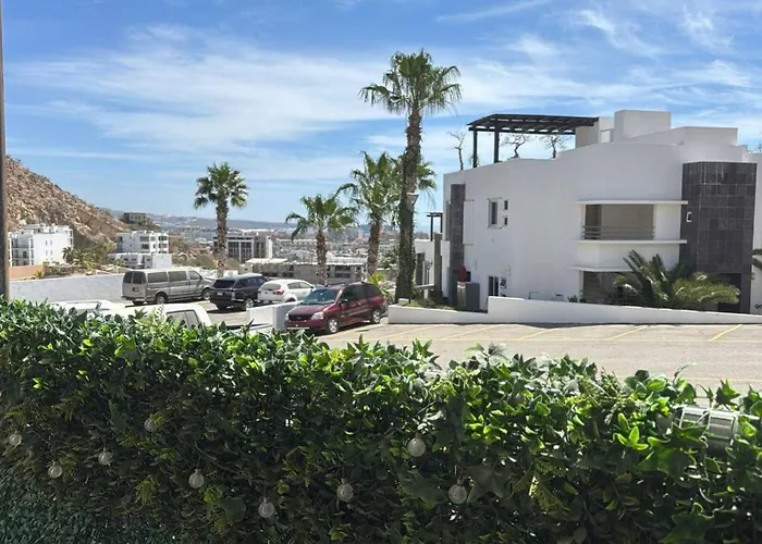 Cozy Cabo 2br, Shared Pool, Gated Community, 20 Walk To Сasa de vacaciones Cabo San Lucas