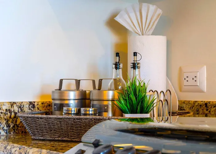 Cozy Cabo 2br, Shared Pool, Gated Community, 20 Walk To Сasa de vacaciones Cabo San Lucas
