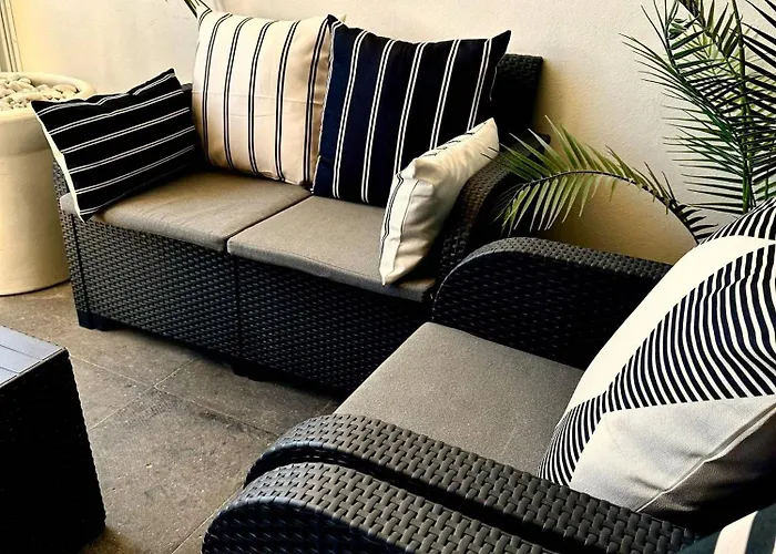 Cozy Cabo 2br, Shared Pool, Gated Community, 20 Walk To Сasa de vacaciones *