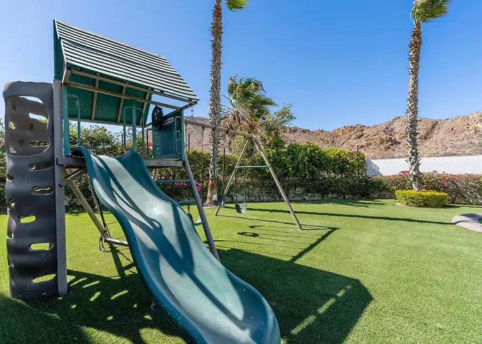 Сasa de vacaciones Cozy Cabo 2br, Shared Pool, Gated Community, 20 Walk To Cabo San Lucas