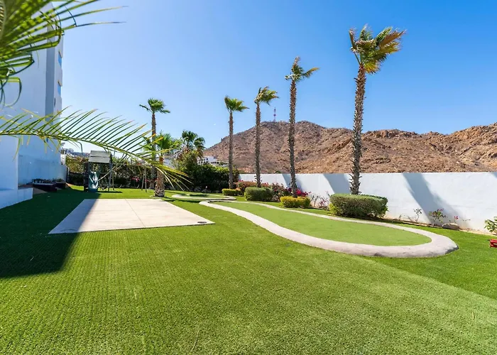 Cozy Cabo 2br, Shared Pool, Gated Community, 20 Walk To * Cabo San Lucas