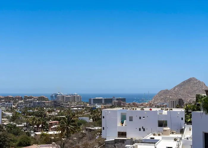 Сasa de vacaciones Cozy Cabo 2br, Shared Pool, Gated Community, 20 Walk To