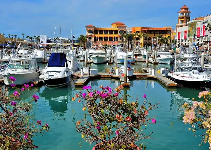 Cozy Cabo 2br, Shared Pool, Gated Community, 20 Walk To * Cabo San Lucas